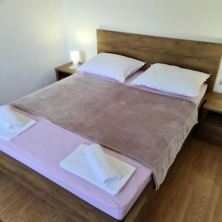 Apartments Mihalic Шіло Екстер'єр фото